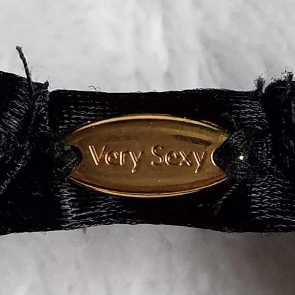 NWOT Victoria's Secret Very Sexy Black Lace Bra - Picture 5 of 9